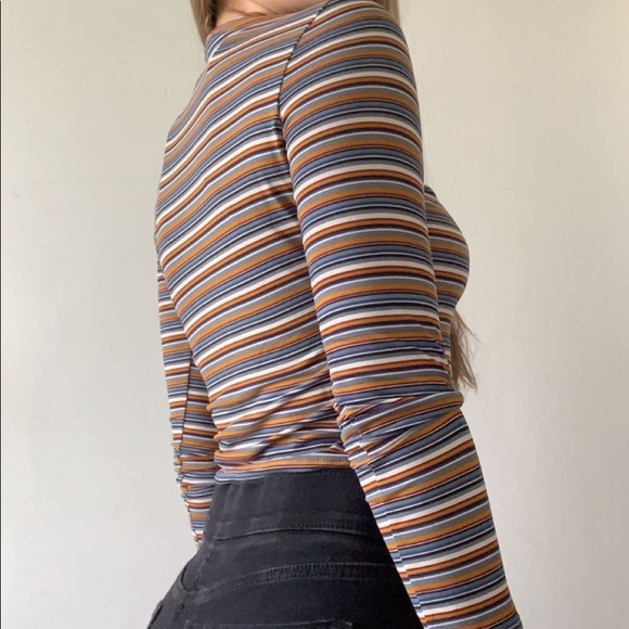 Cropped Mock Neck long Sleeve - Picture 5 of 5